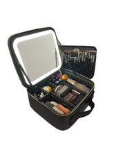 Lade das Bild in den Galerie-Viewer, LED Make Up Tasche klein